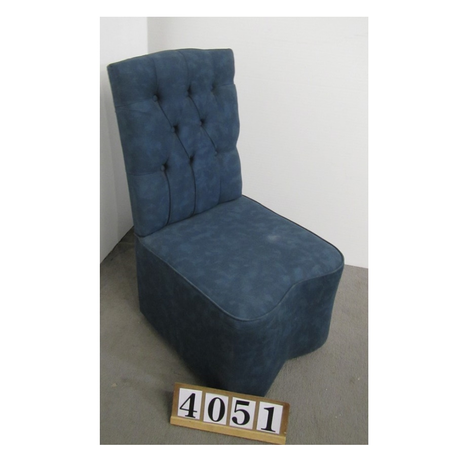 A4051  Child's armchair.