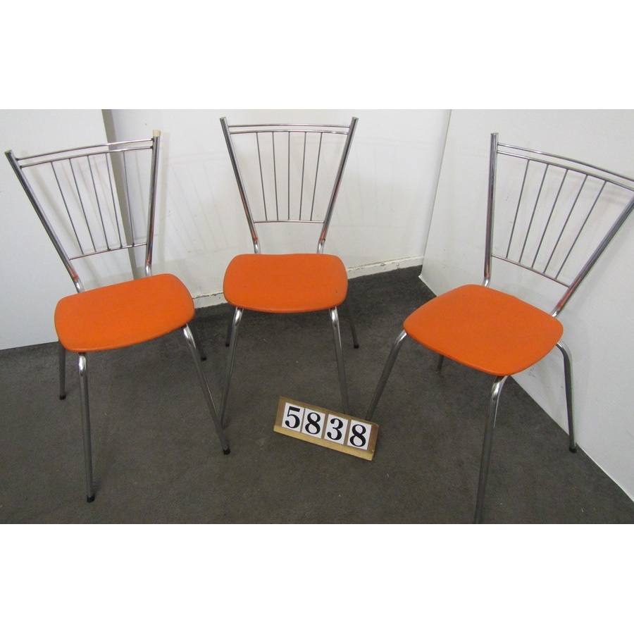 Set of three retro chairs.