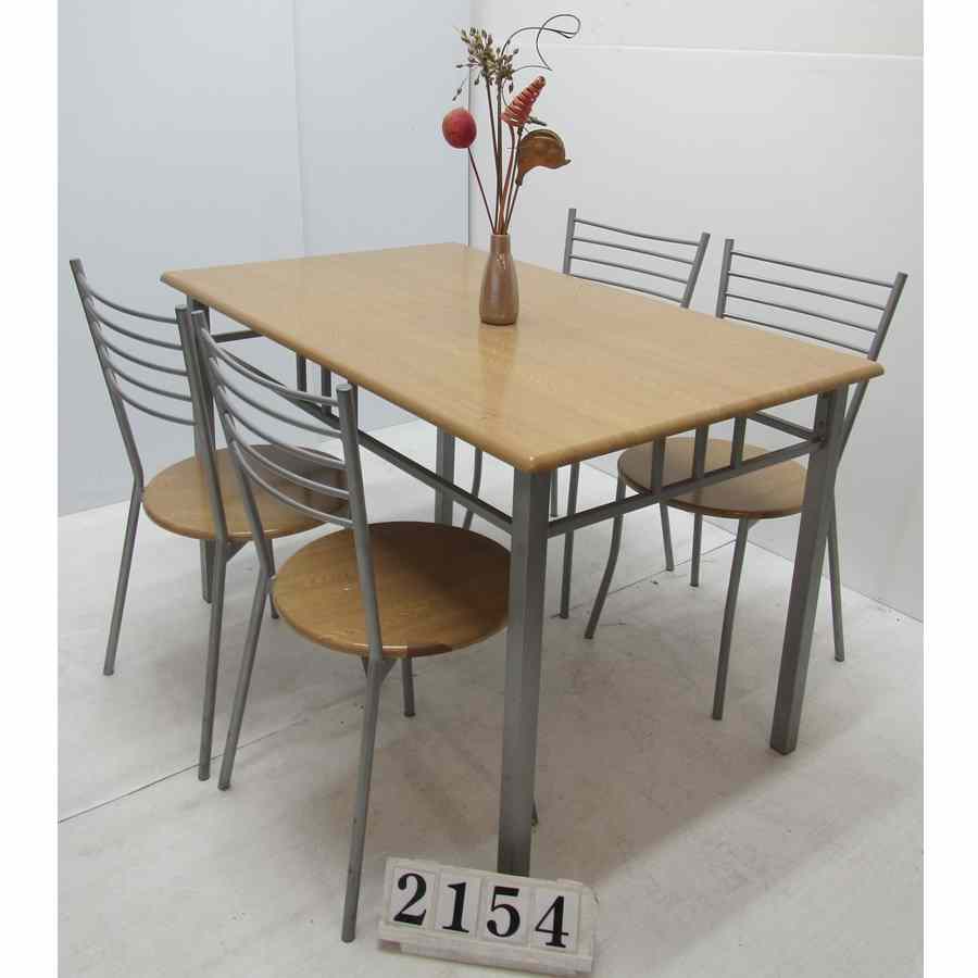 A2154  Budget table and 4 chairs.