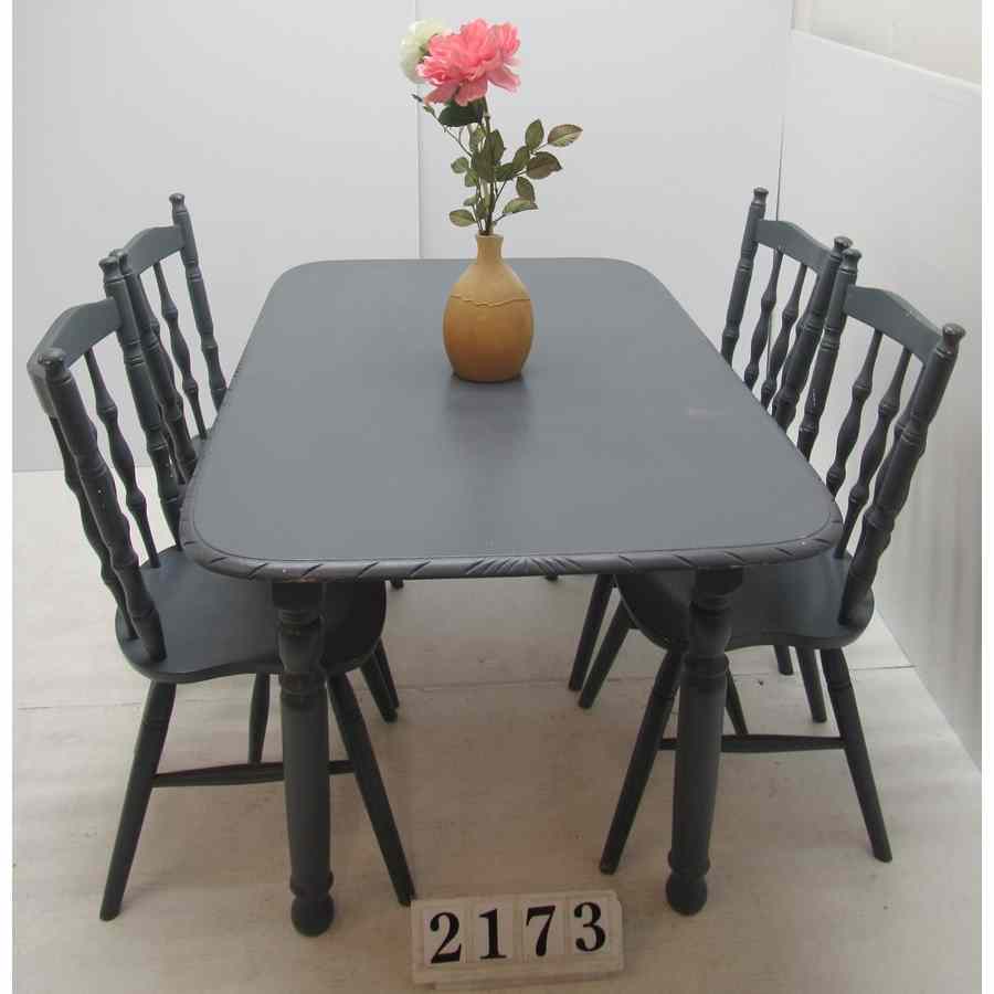 A2173  Table and 4 chairs to repaint.