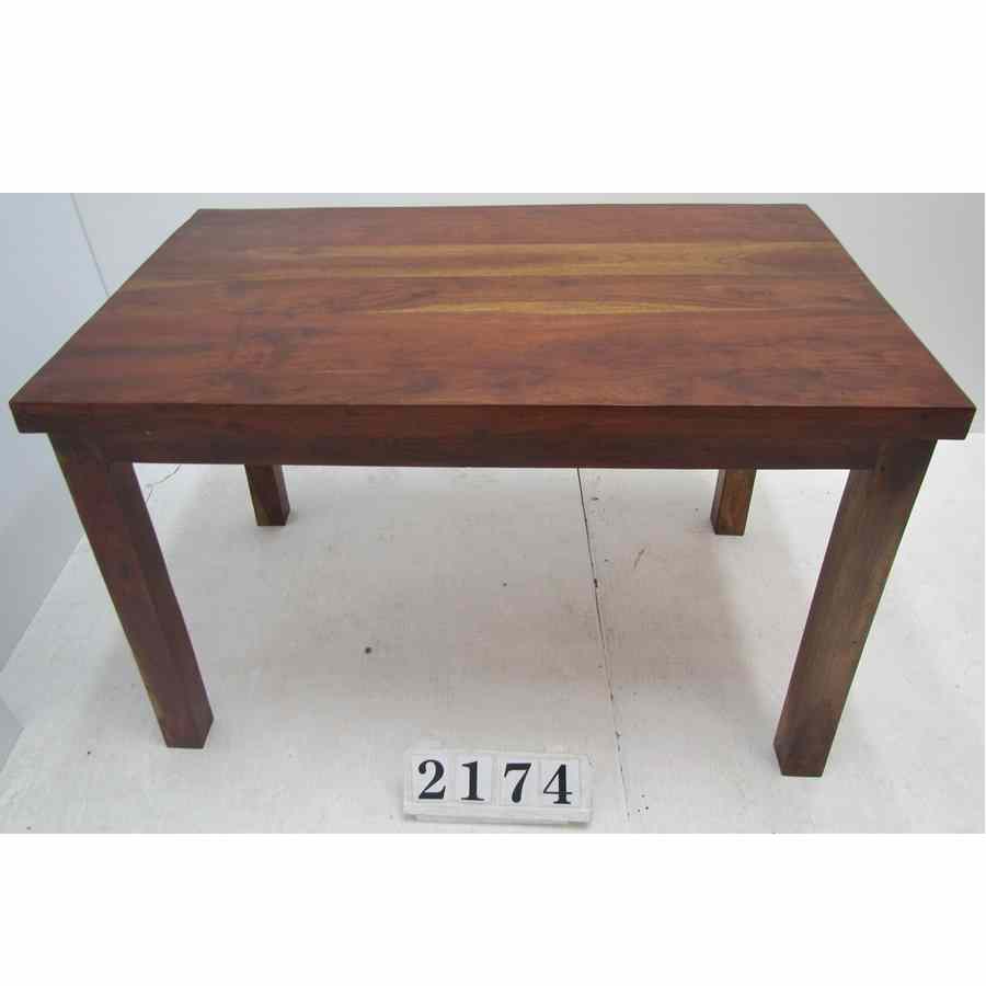 A2174  Nice table and 4 chairs.