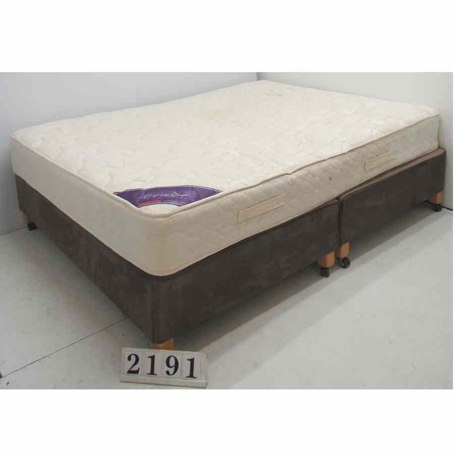 Ax2191  Budget kingsize 5ft bed and mattress.