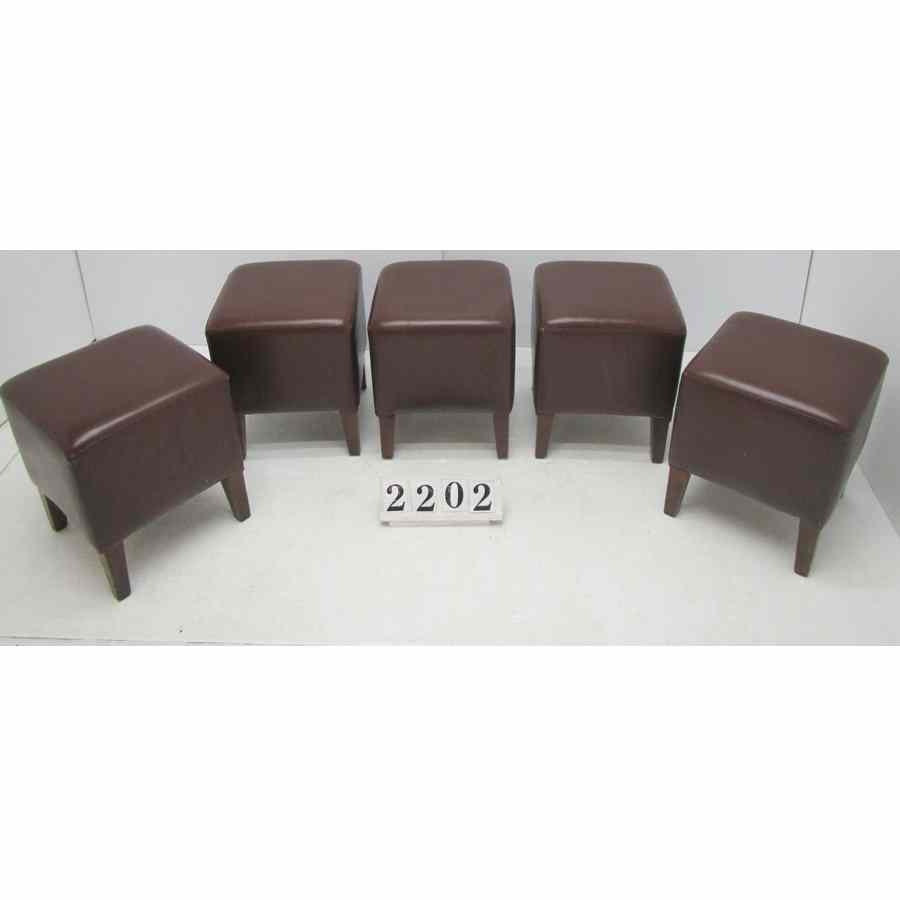A2202  Set of 5 low stools.