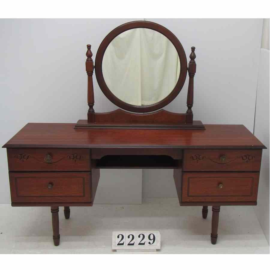 A2229  Dressing table with mirror.