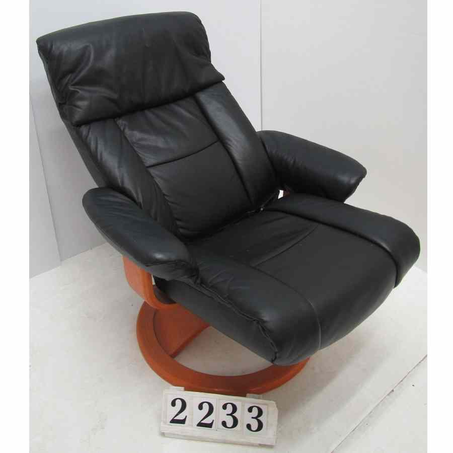 A2233  Reclining armchair.