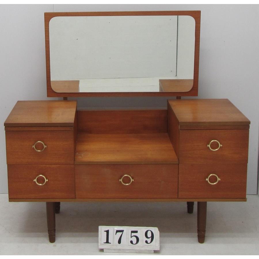 Retro dressing table with mirror.