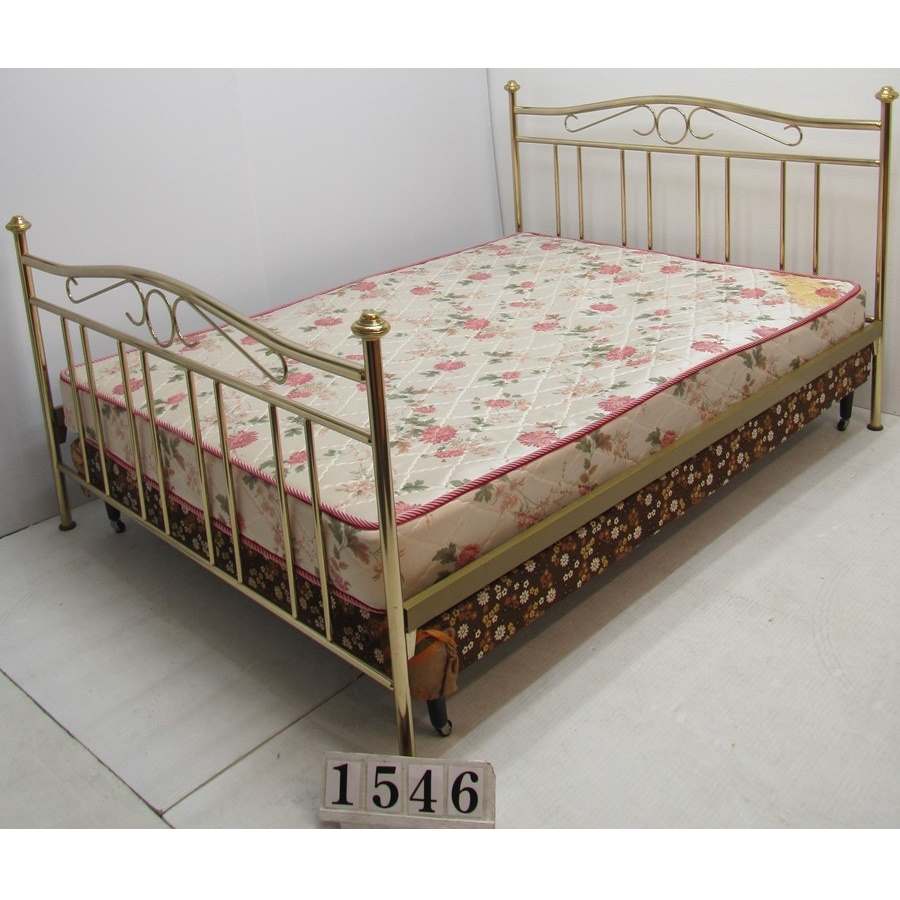 Aw1546  Vintage double 4ft6 bed set.