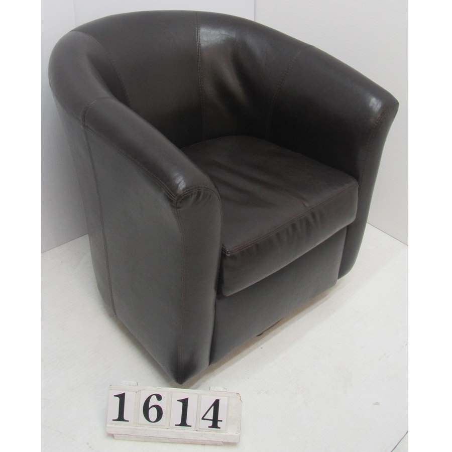A1614  Swivel tub chair.