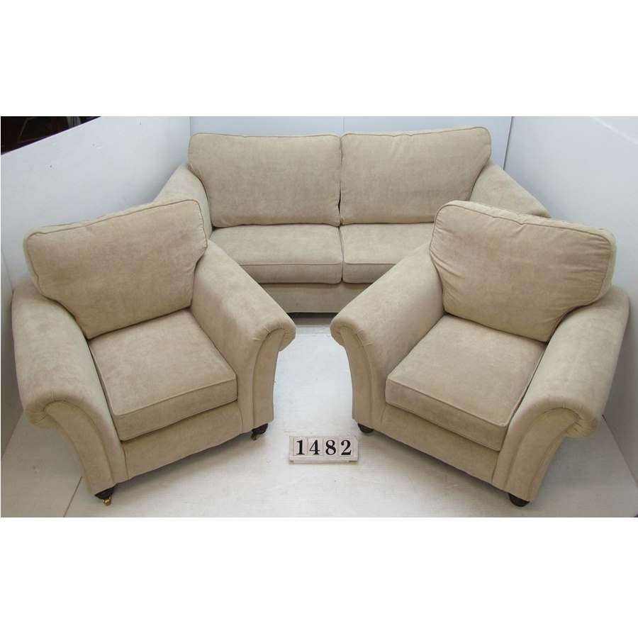 A1482  Large three piece suite,