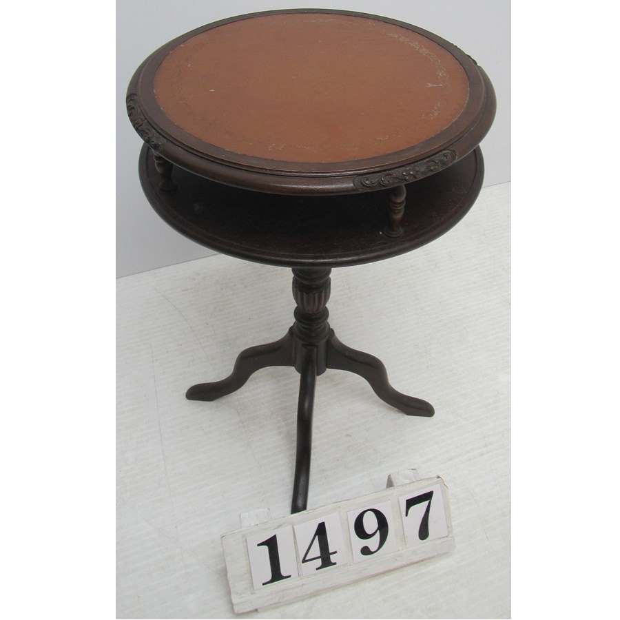 A1497  Vintage side table.