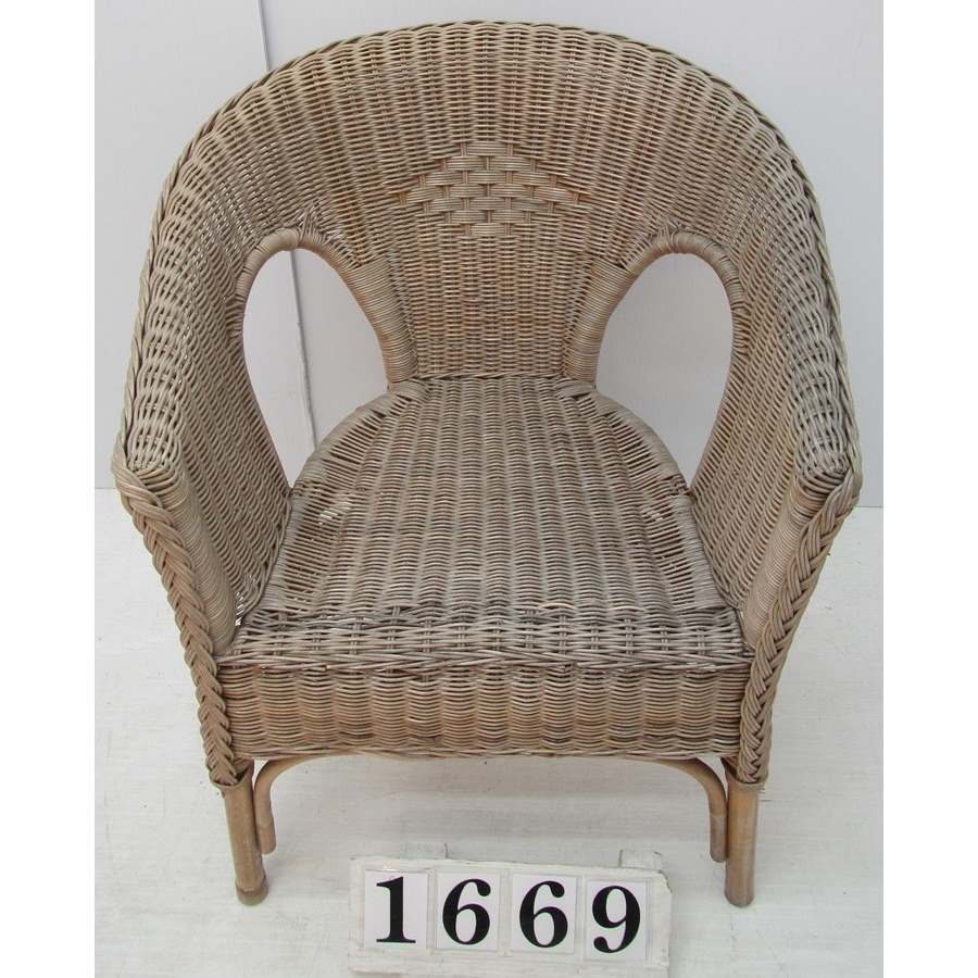 Wicker chair, single.