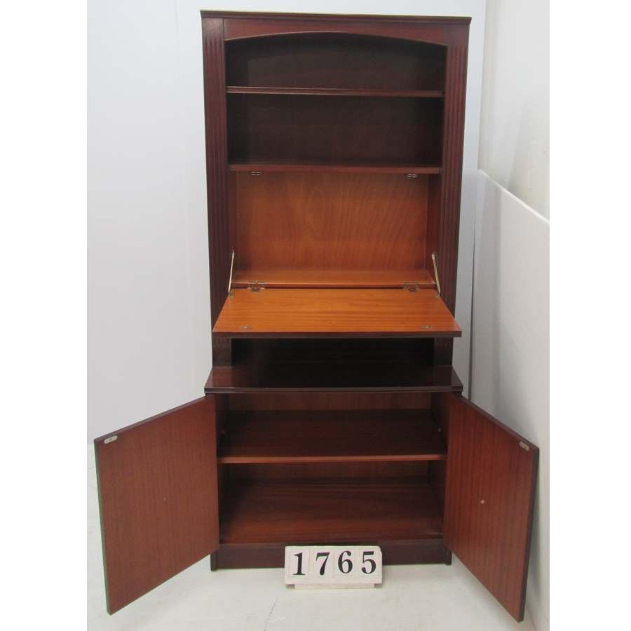 Bookcase / drink cabinet with storage.