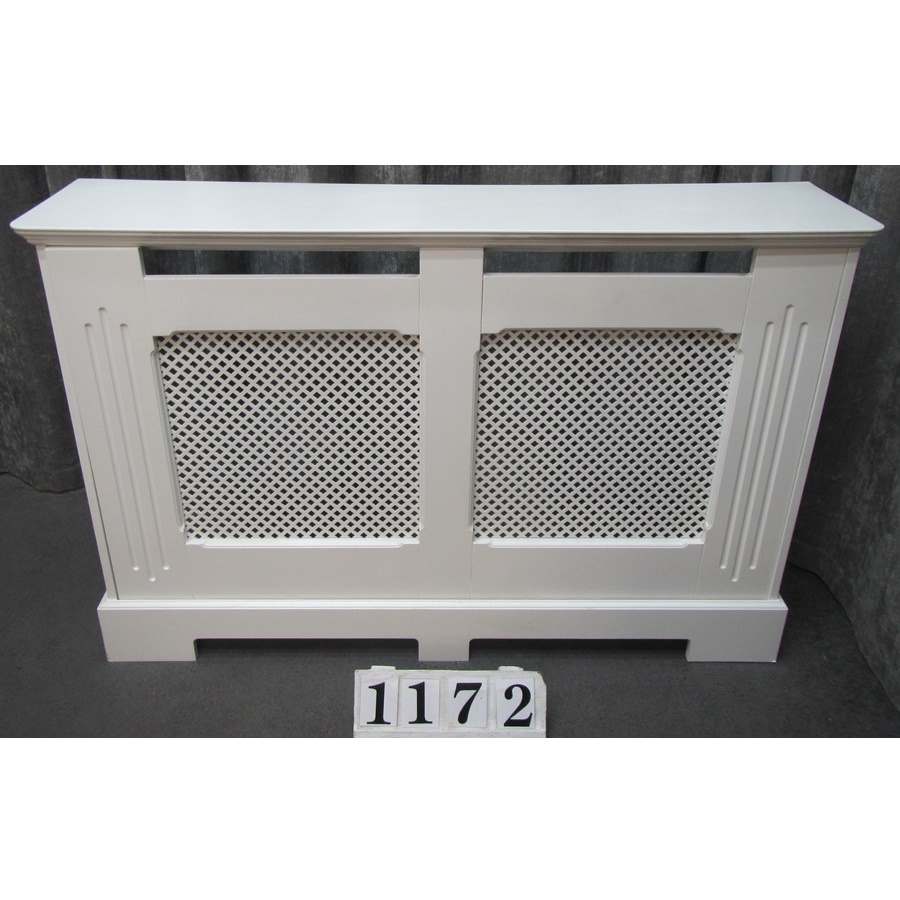 A1172  Long radiator cover.