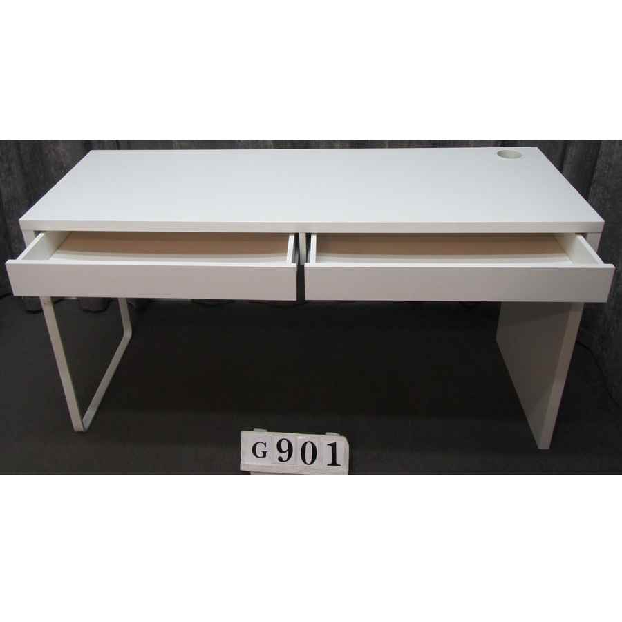 AG901  Long console table with drawers.