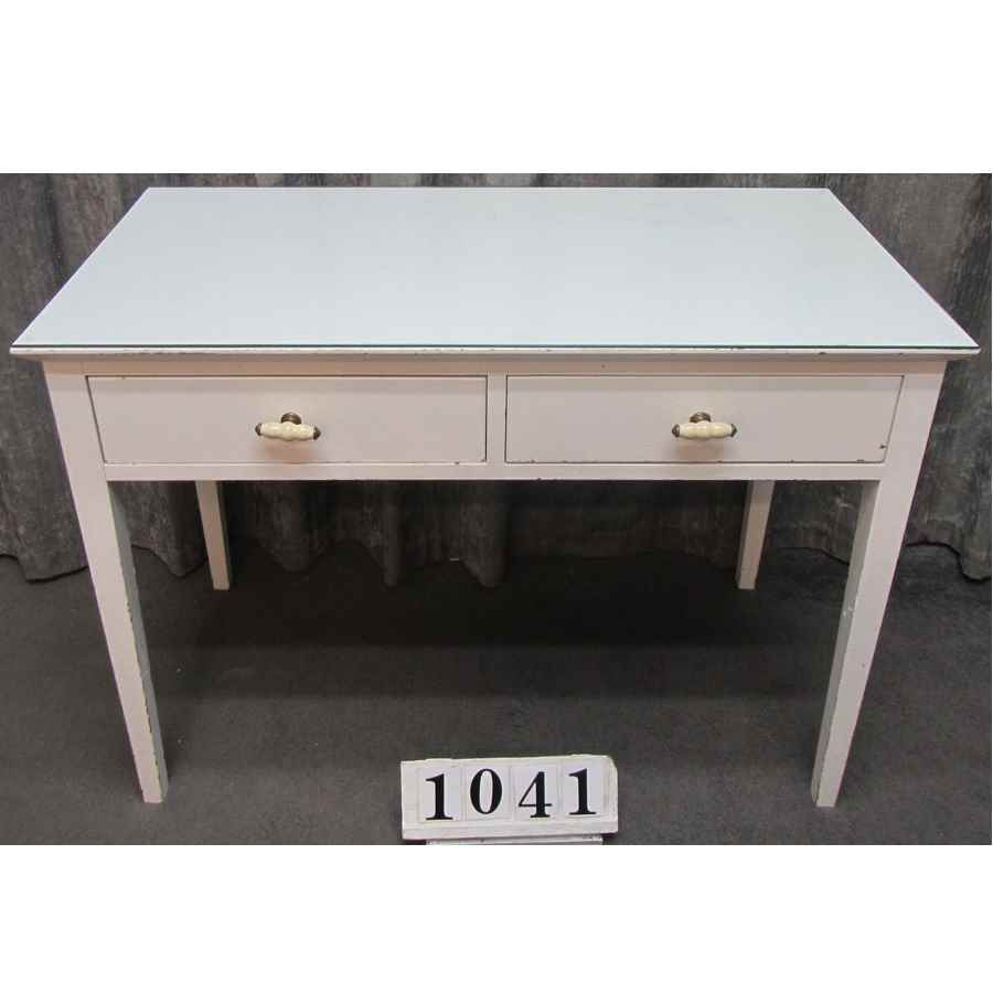 Hand painted desk with drawers to repaint.