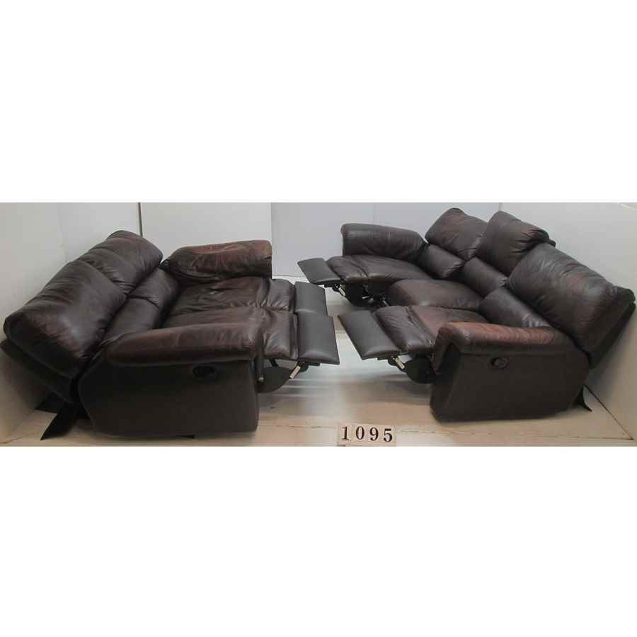 A1095  Two piece recliner suite.