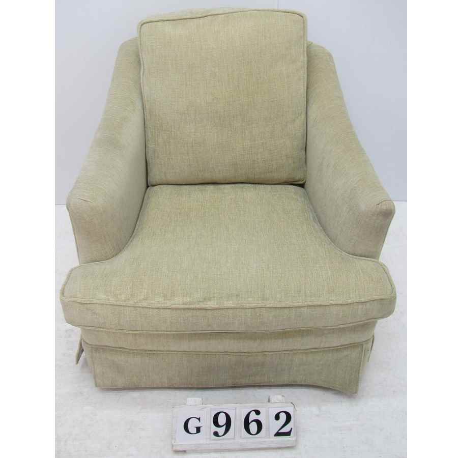 AG962  Armchair, single.