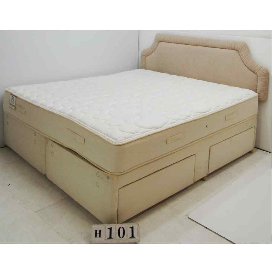 AzH101  Superking bed, mattress and headboard.