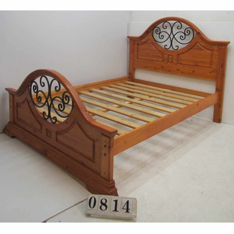 Double 4ft6 bed frame.