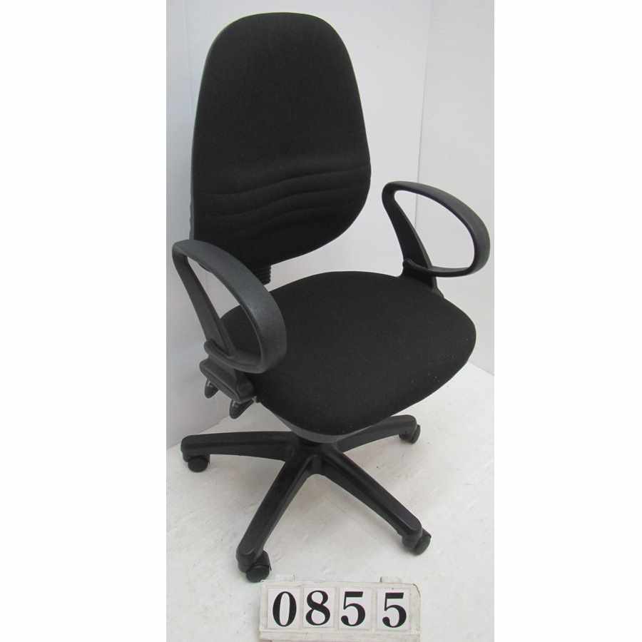 A0855  Nice office chair.
