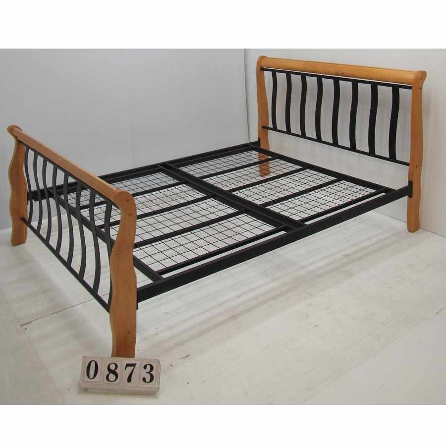 Aw0873  Double 4ft6 bed frame.