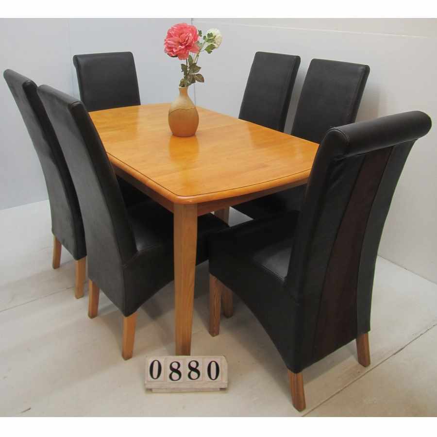 A0880  Extending table and 6 chairs.