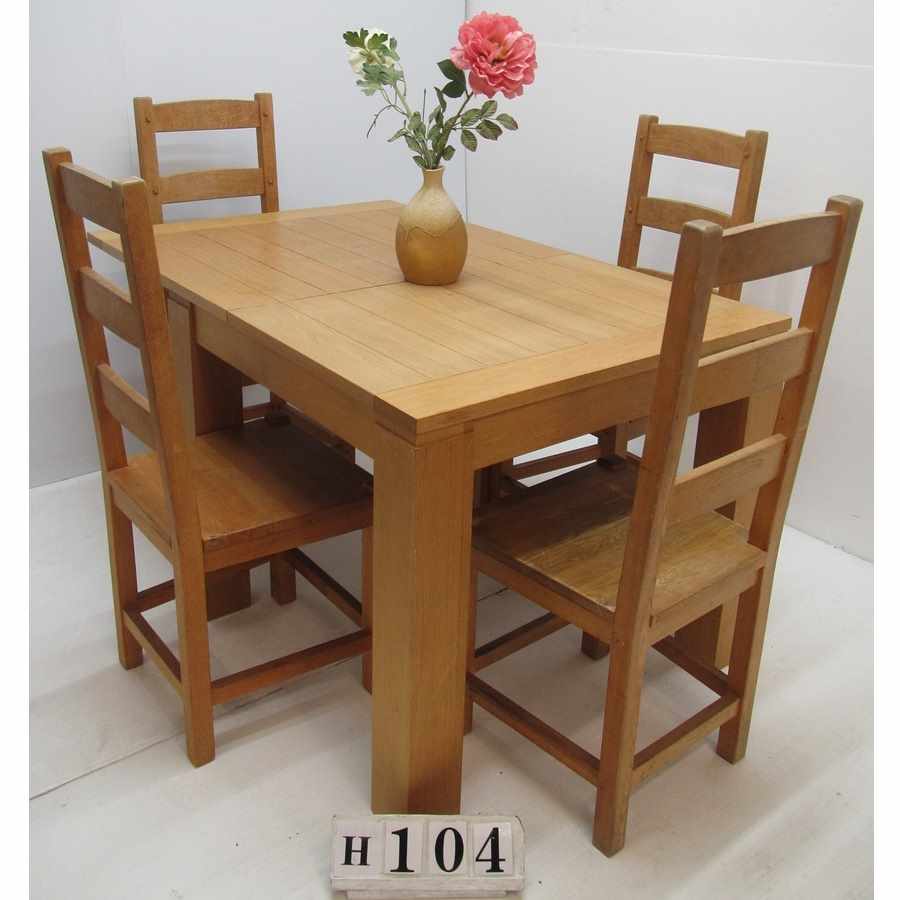 AH104  Extending table and 4 chairs.