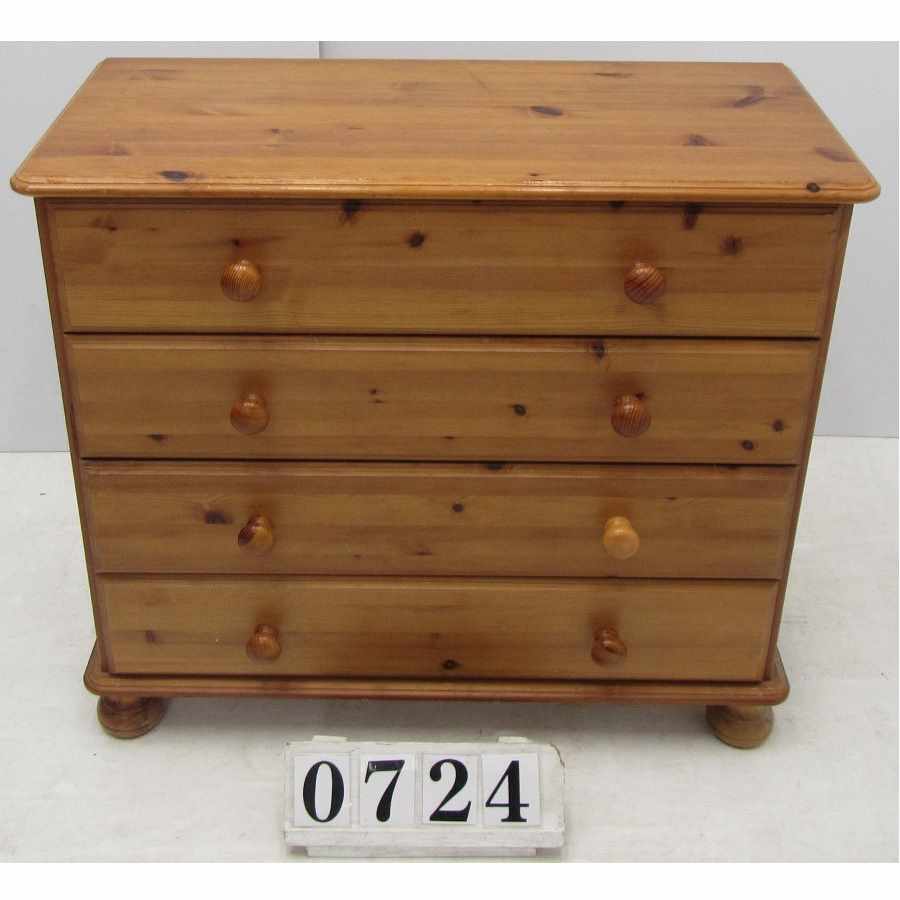 A0724  Chest of drawers.