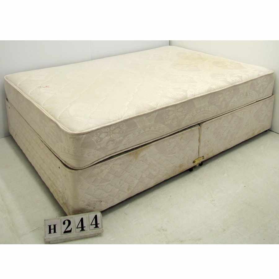 Budget double 4ft6 bed and mattress set.