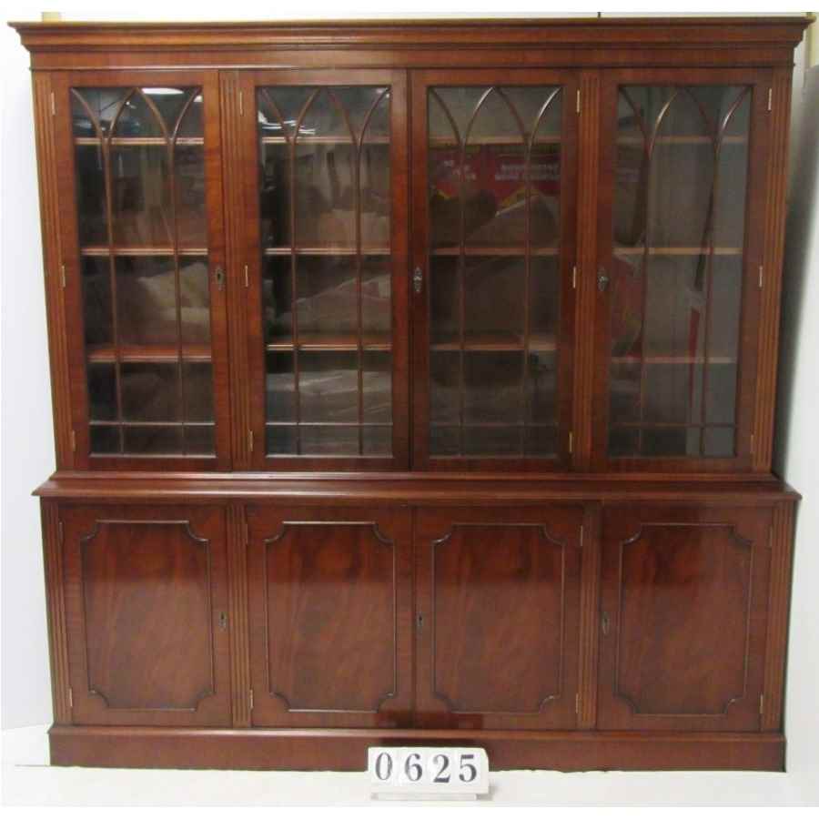 A0625  Beautiful large display cabinet.