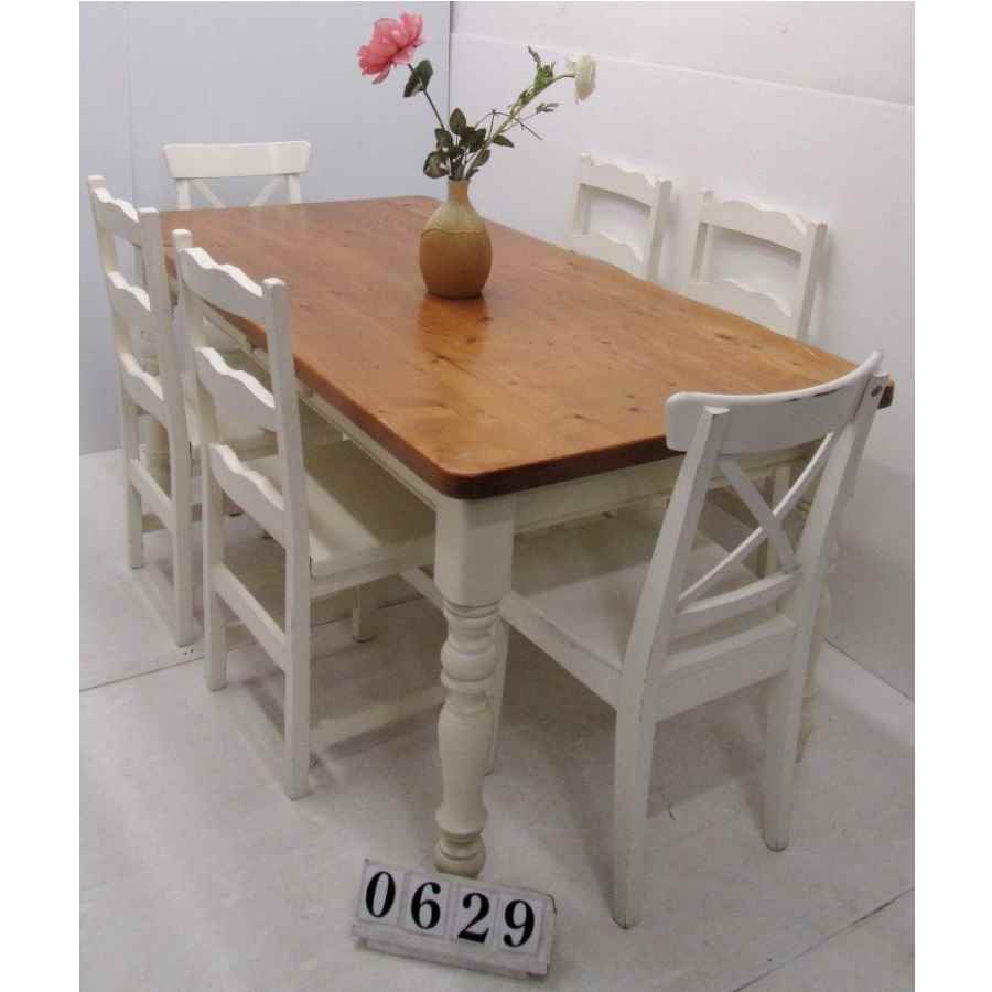 A0629  Large table and 6 chairs.