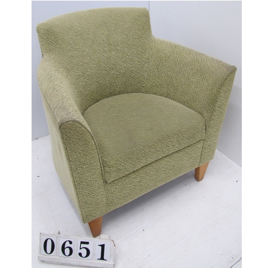 A0651  Tub chair, single.