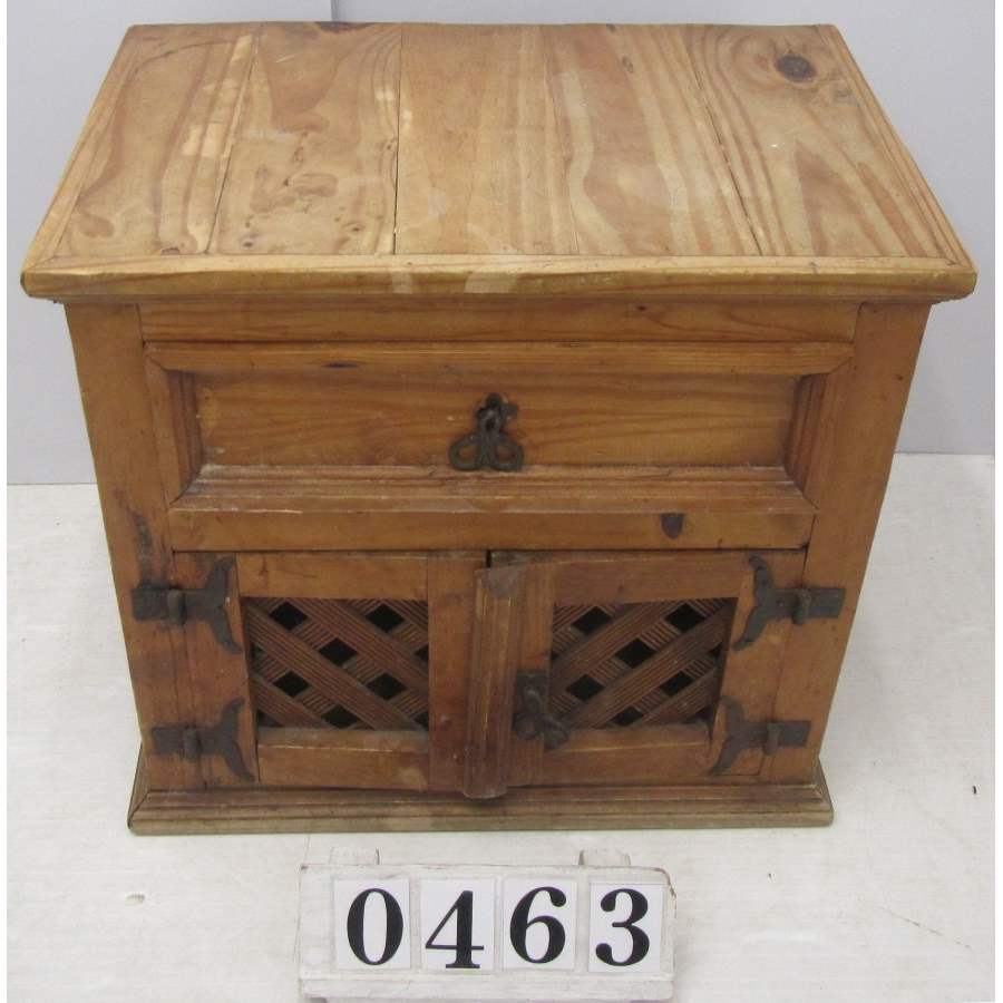 A0463  Solid mexican pine unit to restore.