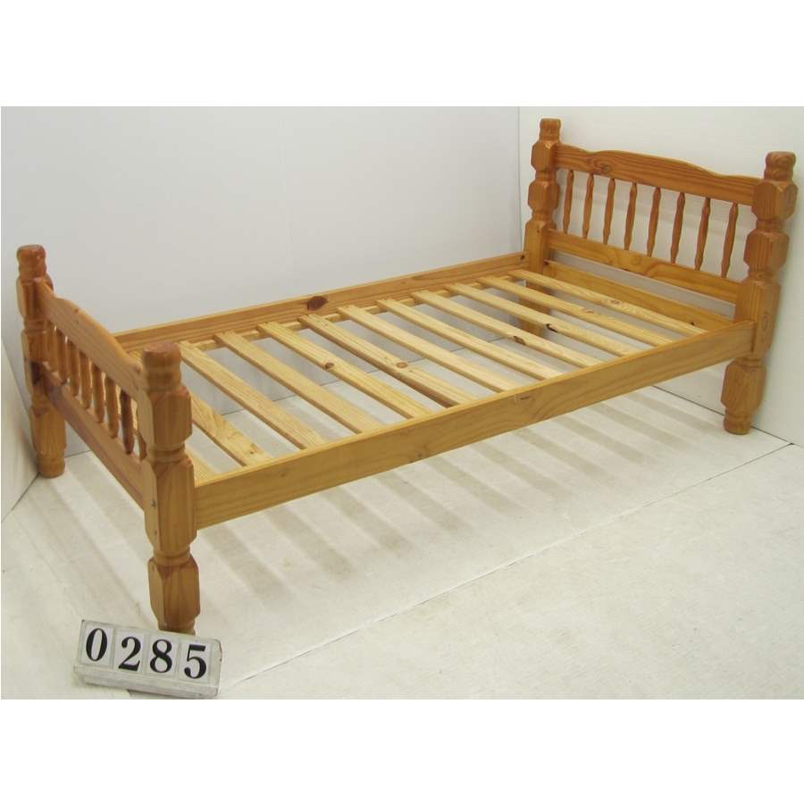 Single 3ft pine bed frame.