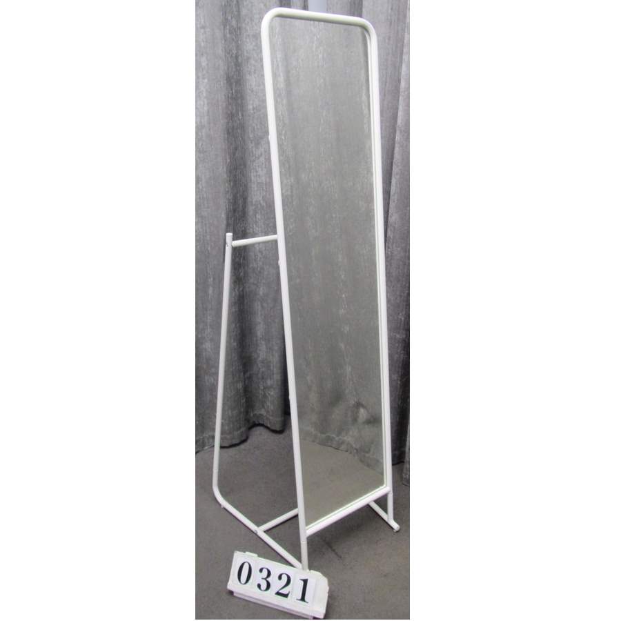 A0321  Free standing mirror.