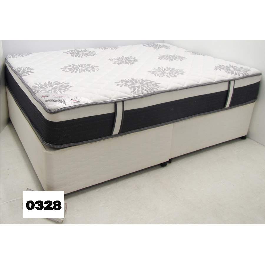 Aw0328  Double 4ft6 bed and mattress.