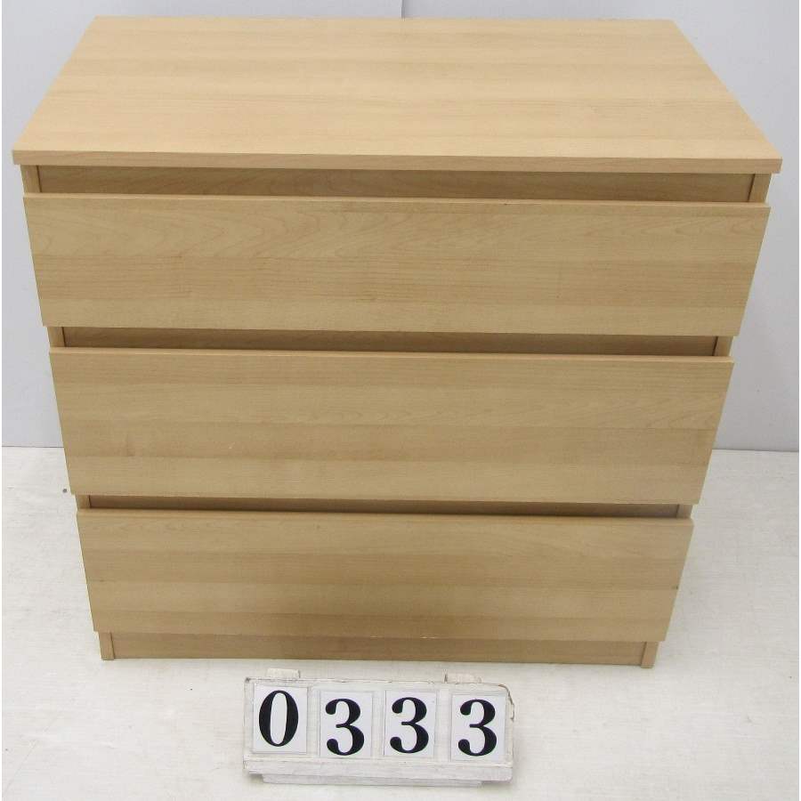 A0333  Small chest of drawers.