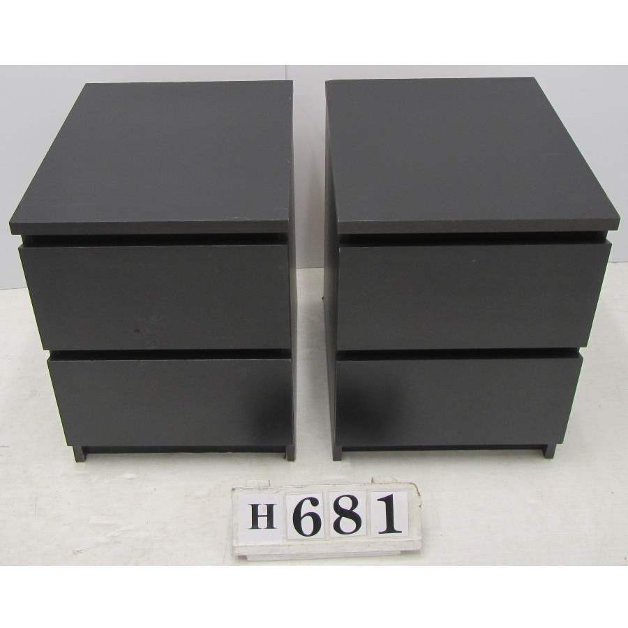 AH681  Pair of bedside lockers.