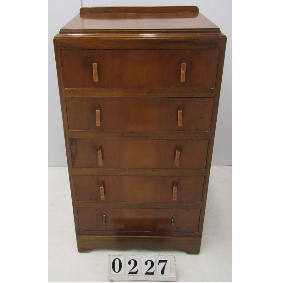 A0227  Vintage chest of drawers.